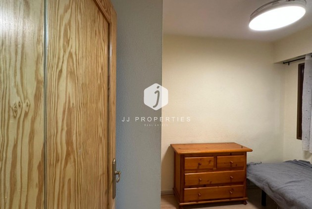 Resale - Apartment / flat -
Torrevieja - Centro