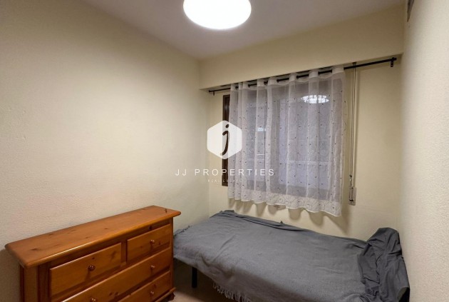 Resale - Apartment / flat -
Torrevieja - Centro