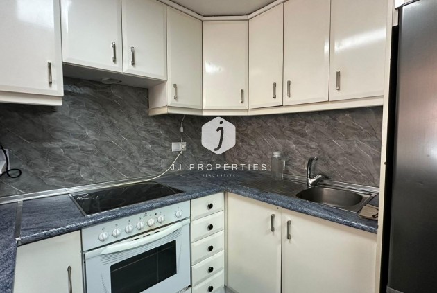Resale - Apartment / flat -
Torrevieja - Centro