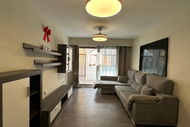 Resale - Apartment / flat -
Torrevieja - Centro