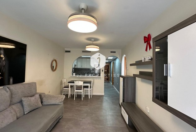 Resale - Apartment / flat -
Torrevieja - Centro