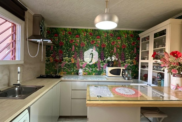 Aus zweiter Hand - Wohnung -
Torrevieja - Centro