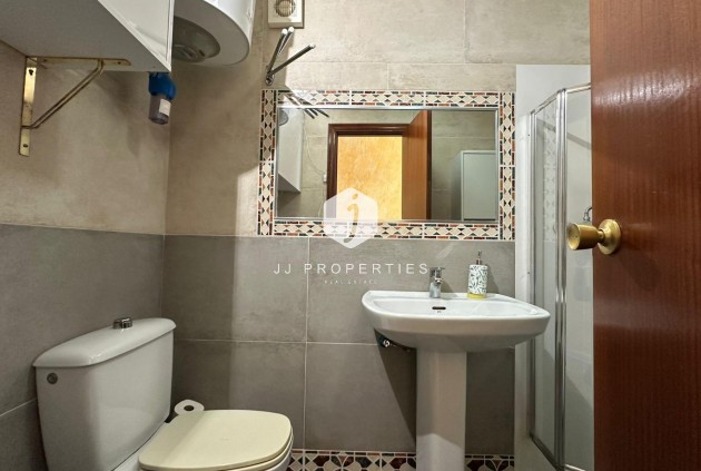 Aus zweiter Hand - Wohnung -
Torrevieja - Centro