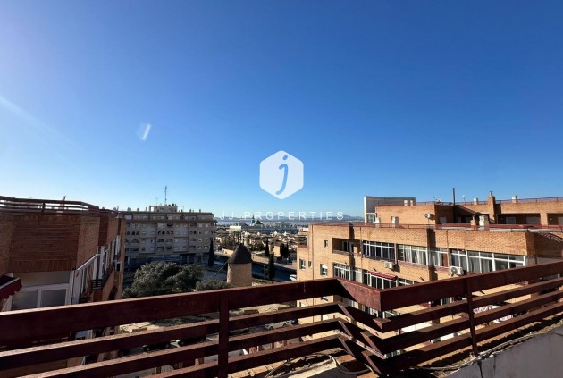 Aus zweiter Hand - Wohnung -
Torrevieja - Centro