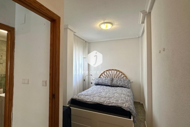 D'occasion - Appartement -
Torrevieja - Estacion de autobuses