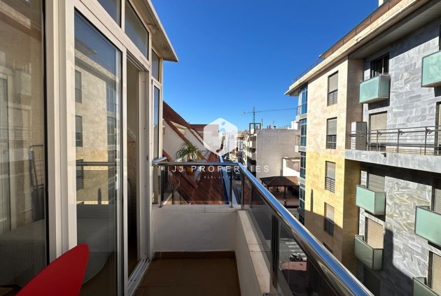 D'occasion - Appartement -
Torrevieja - Estacion de autobuses