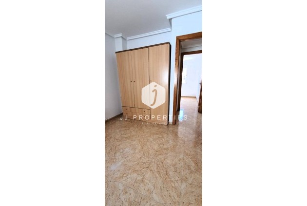 Resale - Penthouse -
Torrevieja - Playa de los Locos