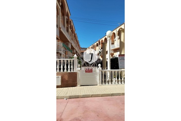 Resale - Penthouse -
Torrevieja - La Mata Pueblo