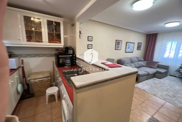 Resale - Apartment / flat -
Torrevieja - aguas nuevas