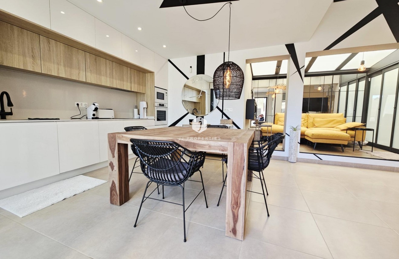 Resale - Villa -
Benijofar - Benimar