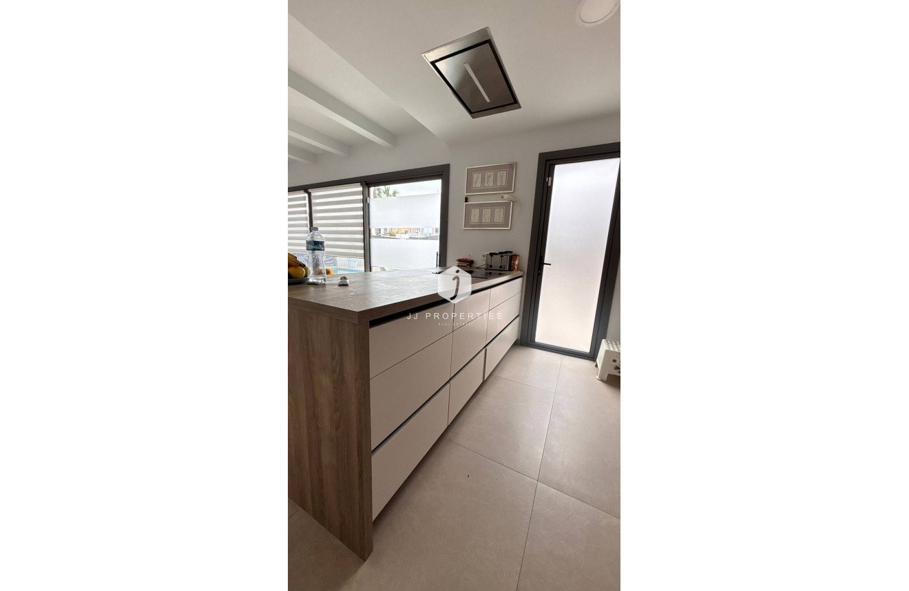 Tweedehands - Villa -
San Miguel de Salinas - Urbanizacion Blue Lagoon