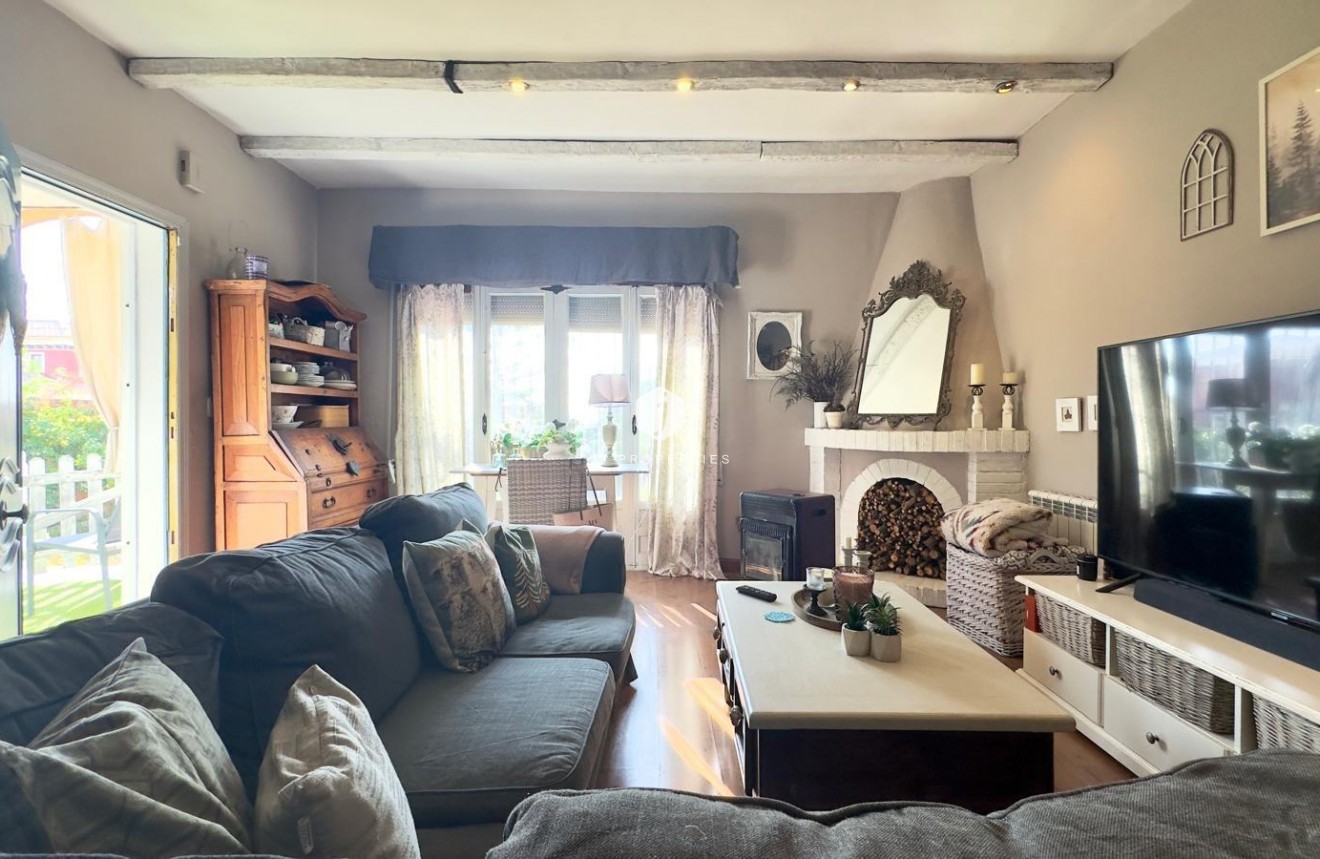 Z drugiej ręki - Villa -
Torrevieja - Torreblanca