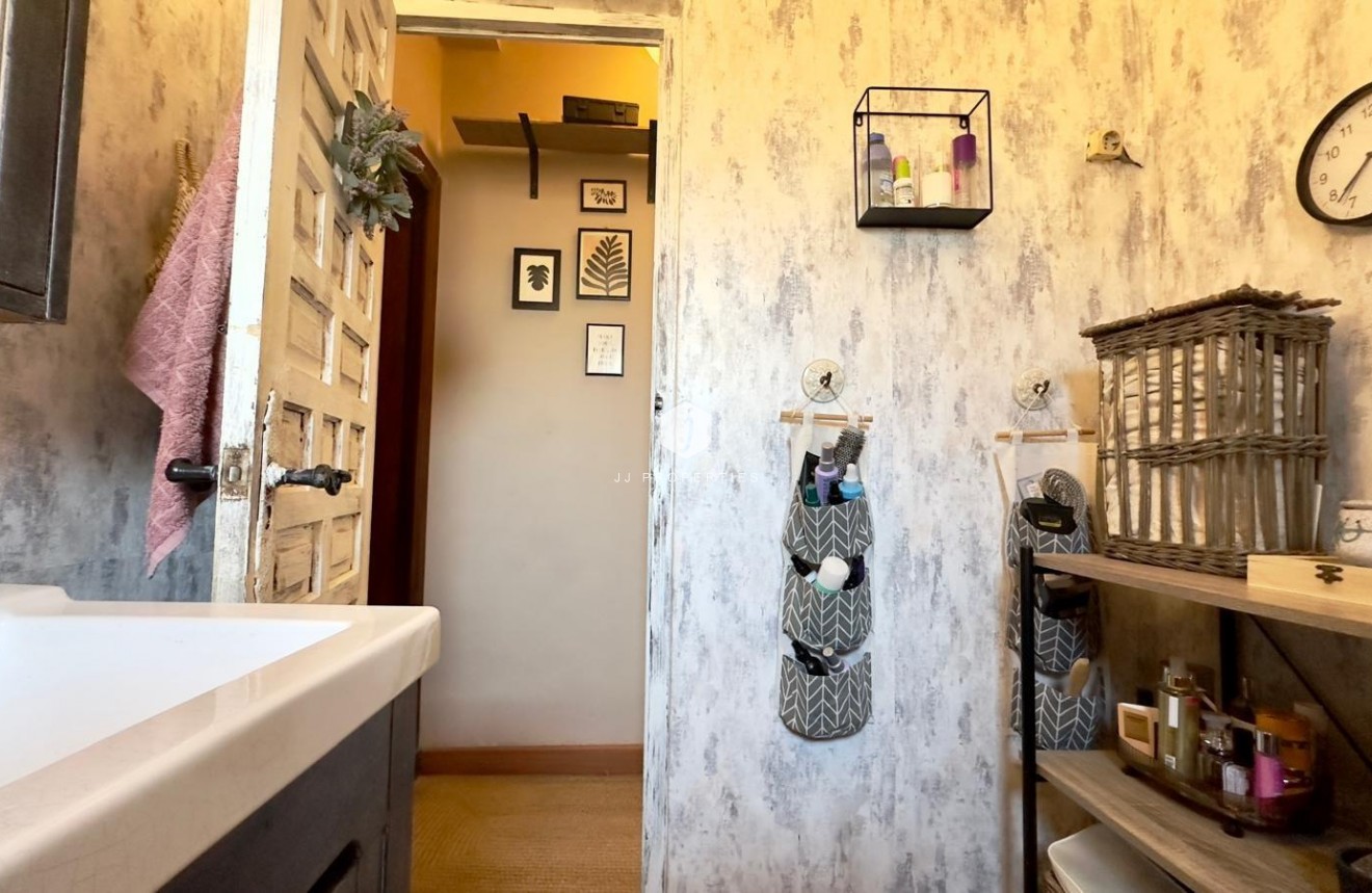 Z drugiej ręki - Villa -
Torrevieja - Torreblanca