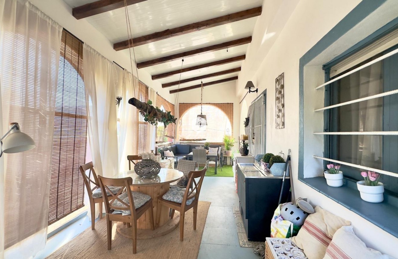 Z drugiej ręki - Villa -
Torrevieja - Torreblanca