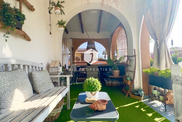 Z drugiej ręki - Villa -
Torrevieja - Torreblanca