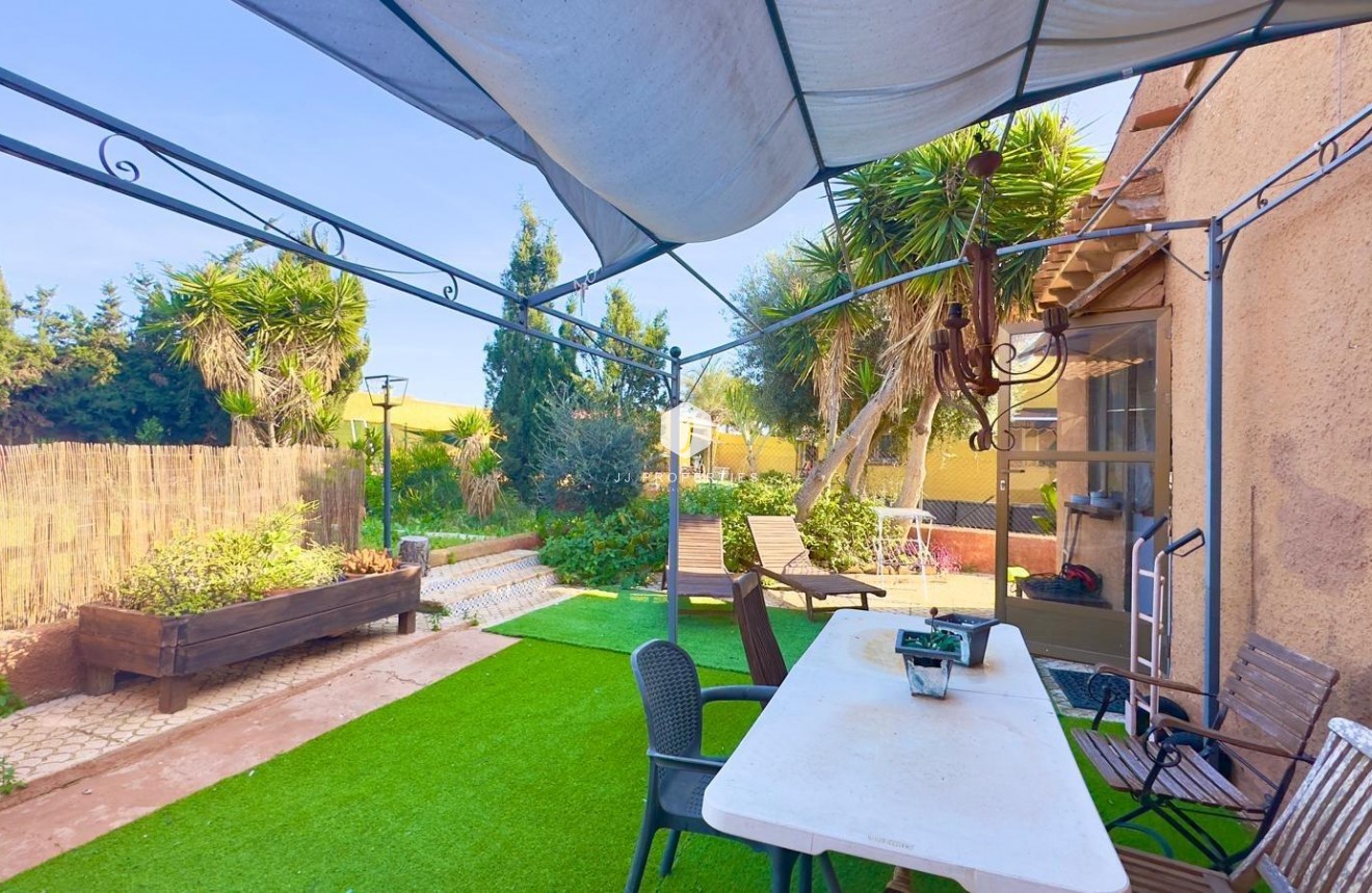 Z drugiej ręki - Villa -
Torrevieja - Torreblanca