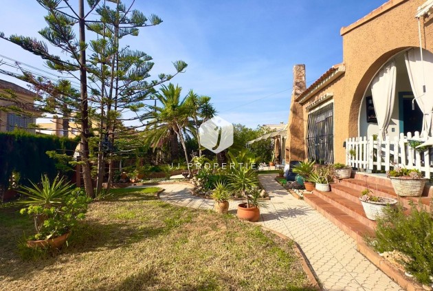 Z drugiej ręki - Villa -
Torrevieja - Torreblanca