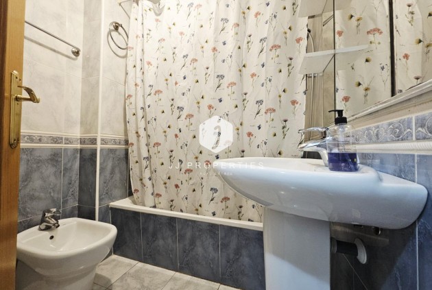 D'occasion - Appartement -
Torrevieja - Estacion de autobuses