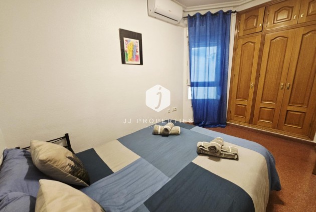 D'occasion - Appartement -
Torrevieja - Estacion de autobuses