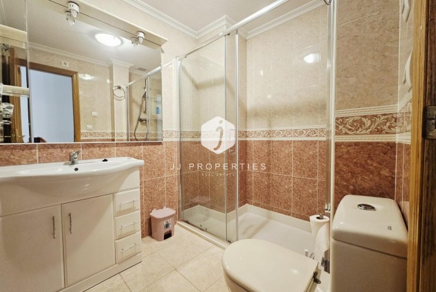 D'occasion - Appartement -
Torrevieja - Estacion de autobuses