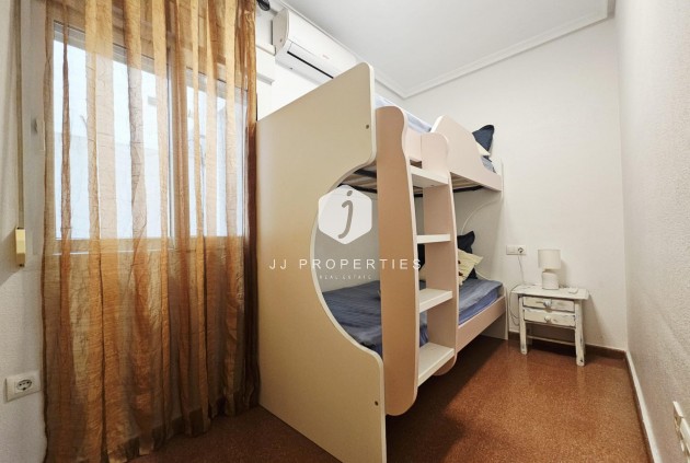 D'occasion - Appartement -
Torrevieja - Estacion de autobuses