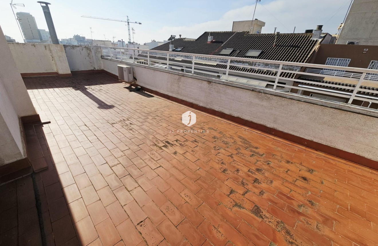 D'occasion - Appartement -
Torrevieja - Estacion de autobuses