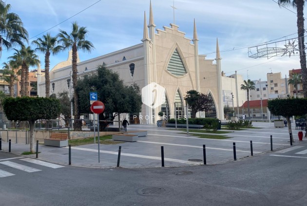D'occasion - Appartement -
Torrevieja - Estacion de autobuses