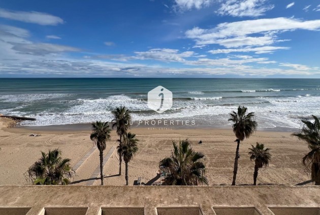 Resale - Penthouse -
Torrevieja - La Mata Pueblo