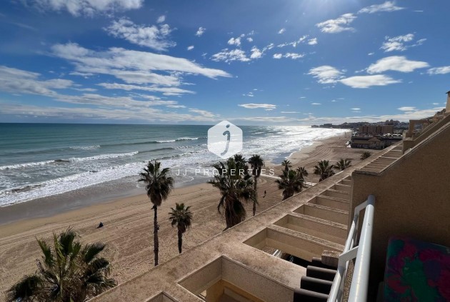 Resale - Penthouse -
Torrevieja - La Mata Pueblo