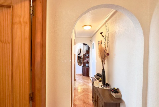 Aus zweiter Hand - Penthouse -
Torrevieja - PARQUE DE LAS NACIONES