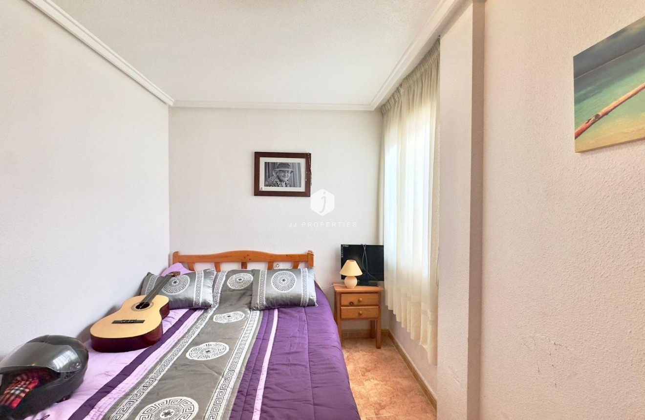 Aus zweiter Hand - Penthouse -
Torrevieja - PARQUE DE LAS NACIONES