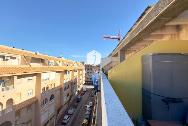 Aus zweiter Hand - Penthouse -
Torrevieja - PARQUE DE LAS NACIONES