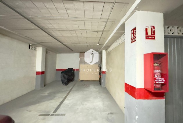 Aus zweiter Hand - Penthouse -
Torrevieja - PARQUE DE LAS NACIONES