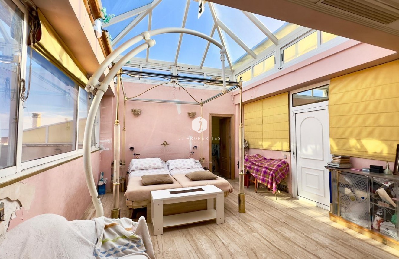 Z drugiej ręki - Daszek -
Torrevieja - Centro