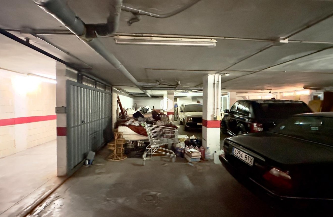 Z drugiej ręki - Daszek -
Torrevieja - Centro