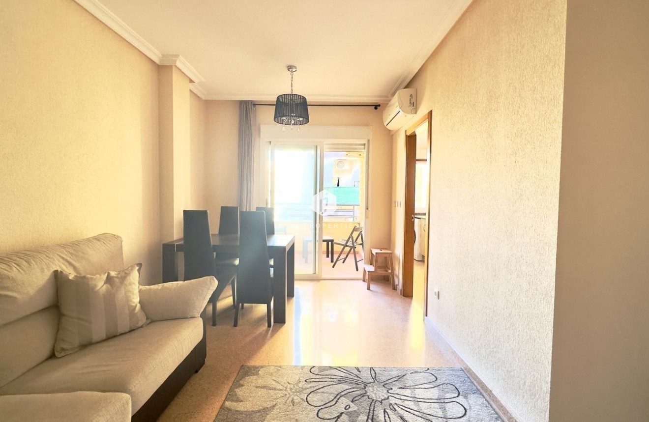 Tweedehands - Appartement / flat -
Torrevieja