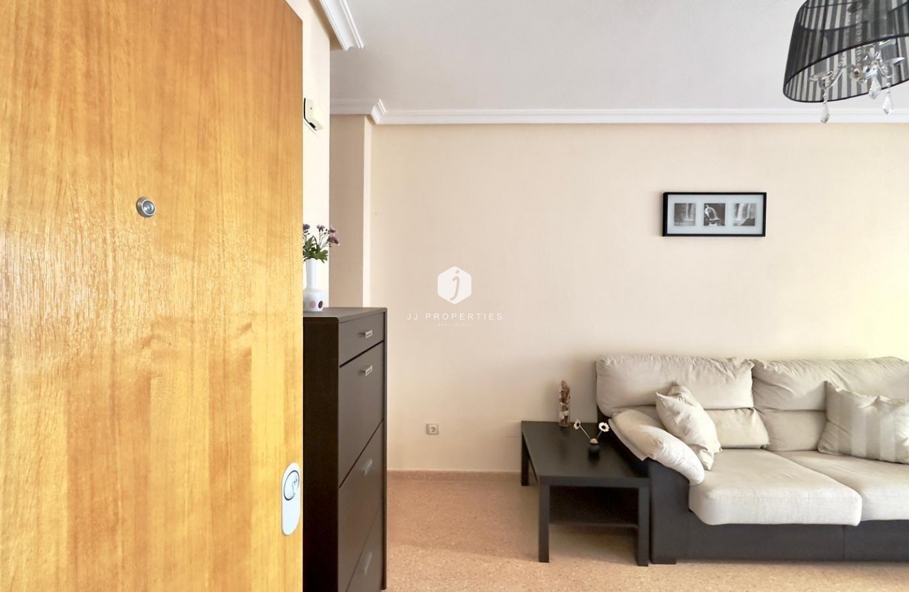 Tweedehands - Appartement / flat -
Torrevieja