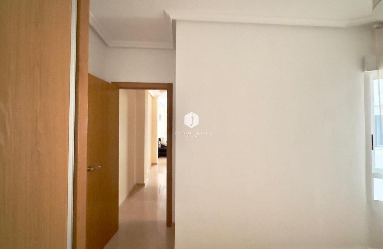 Tweedehands - Appartement / flat -
Torrevieja