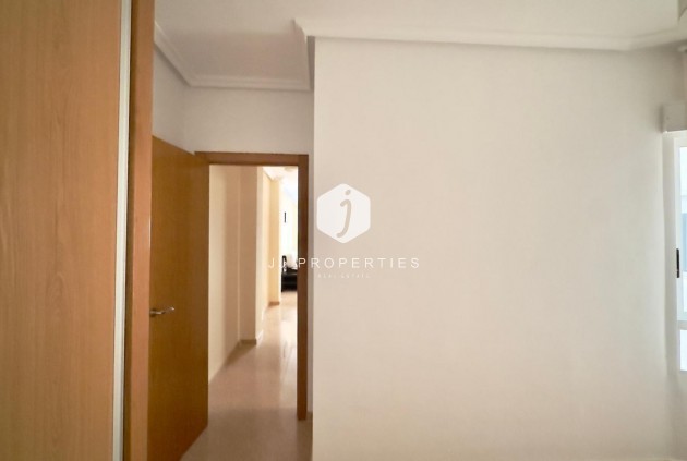 Tweedehands - Appartement / flat -
Torrevieja