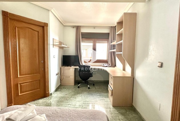 Resale - Penthouse -
Torrevieja