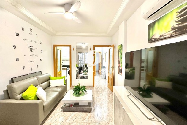 Tweedehands - Appartement / flat -
Torrevieja - Centro