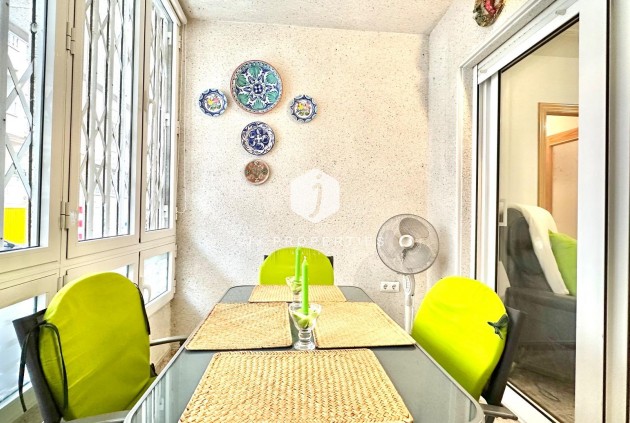 Tweedehands - Appartement / flat -
Torrevieja - Centro