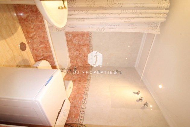 Aus zweiter Hand - Wohnung -
Torrevieja - Centro