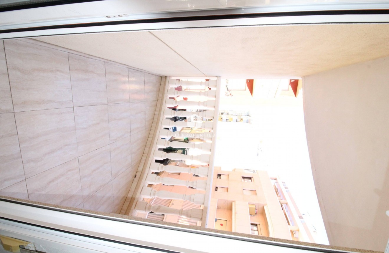 Aus zweiter Hand - Wohnung -
Torrevieja - Centro