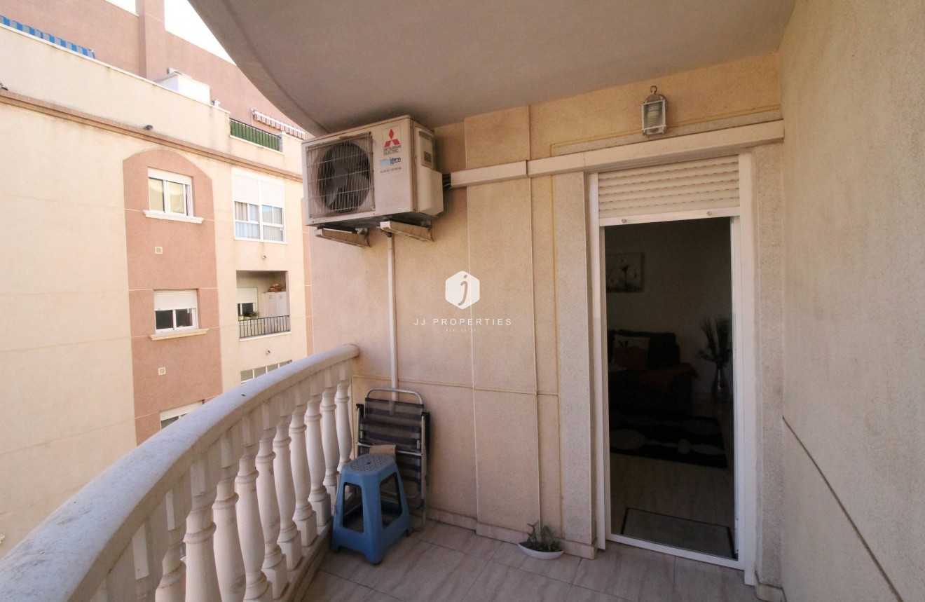 Aus zweiter Hand - Wohnung -
Torrevieja - Centro