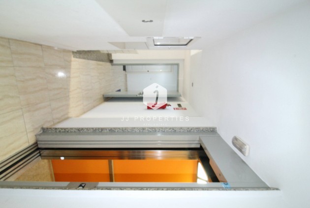 Aus zweiter Hand - Wohnung -
Torrevieja - Centro