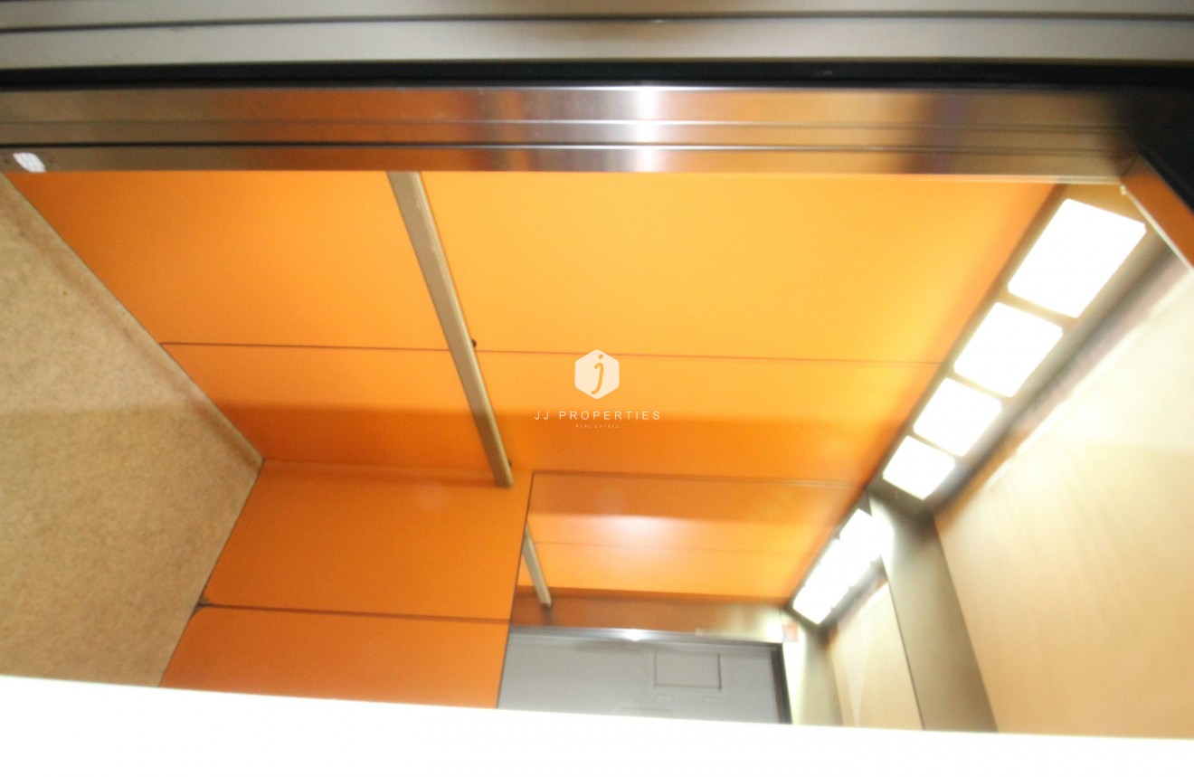 Aus zweiter Hand - Wohnung -
Torrevieja - Centro