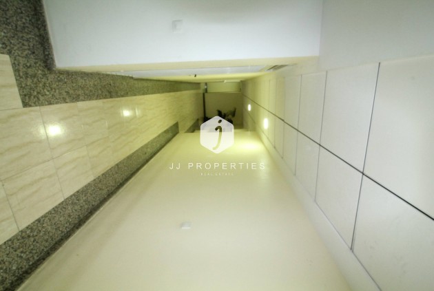 Aus zweiter Hand - Wohnung -
Torrevieja - Centro