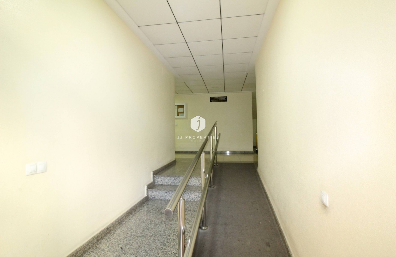 Aus zweiter Hand - Wohnung -
Torrevieja - Centro