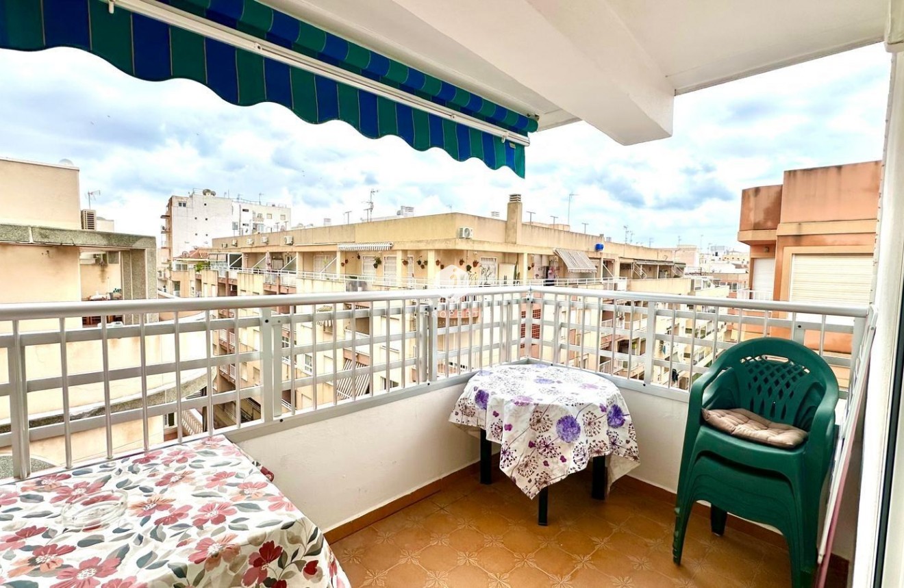 Segunda mano - Ático -
Torrevieja - Centro